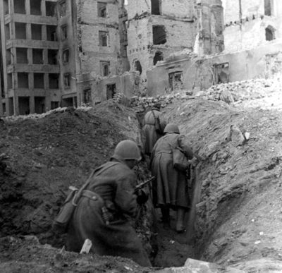 The Best Must-Read Books About The Battle of Stalingrad