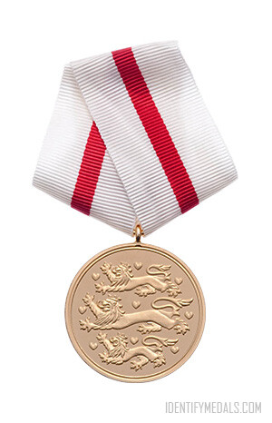 Medals & Awards from Denmark: Defense Medal for Bravery