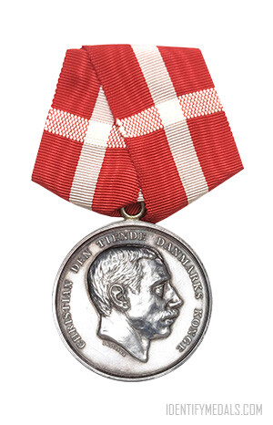 Medals & Awards from Denmark: Medal for Noble Deeds