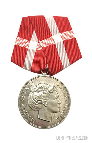 Medals & Awards from Denmark: Medal of Merit