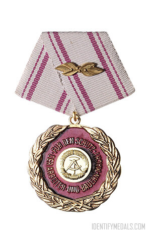 The Honored Member of the Civil Defense Medal - DRG / DDR German Democratic Republic